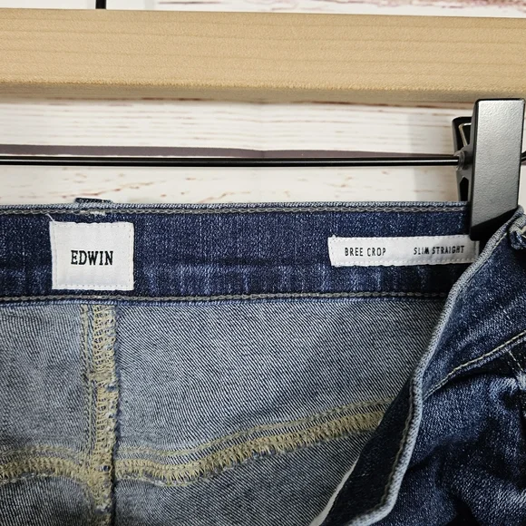 EdwinBree Crop Slim Straight Dark Wash Jeans NWOT